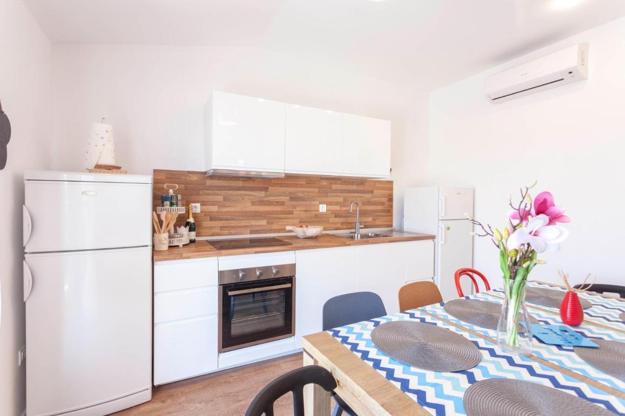 Apartments Lalic Тучепи Экстерьер фото